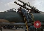 Immagine di 355Tactical Fighter Squadron L'unità PHU Cat Vietnam, 1968, secondo 41 filmato di repertorio 65675025453