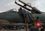 Immagine di 355Tactical Fighter Squadron L'unità PHU Cat Vietnam, 1968, secondo 42 filmato di repertorio 65675025453