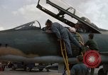 Immagine di 355Tactical Fighter Squadron L'unità PHU Cat Vietnam, 1968, secondo 43 filmato di repertorio 65675025453