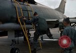 Immagine di 355Tactical Fighter Squadron L'unità PHU Cat Vietnam, 1968, secondo 54 filmato di repertorio 65675025453