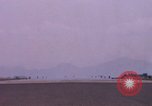 Immagine di F-100D Super Sabre L'unità PHU Cat Vietnam, 1968, secondo 17 filmato di repertorio 65675025454