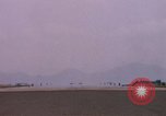 Immagine di F-100D Super Sabre L'unità PHU Cat Vietnam, 1968, secondo 19 filmato di repertorio 65675025454