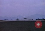 Immagine di F-100D Super Sabre L'unità PHU Cat Vietnam, 1968, secondo 55 filmato di repertorio 65675025454