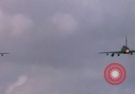 Immagine di Air Force F-100D Super Sabre L'unità PHU Cat Vietnam, 1968, secondo 10 filmato di repertorio 65675025455