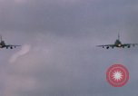 Immagine di Air Force F-100D Super Sabre L'unità PHU Cat Vietnam, 1968, secondo 11 filmato di repertorio 65675025455