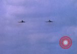 Immagine di Air Force F-100D Super Sabre L'unità PHU Cat Vietnam, 1968, secondo 18 filmato di repertorio 65675025455