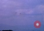 Immagine di Air Force F-100D Super Sabre L'unità PHU Cat Vietnam, 1968, secondo 39 filmato di repertorio 65675025455
