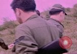 Standbild vier US-Polizisten Sicherheit Phu Cat Vietnam, 1968, aus Sekunde 7 historischem Filmmaterial Videoclip 65675025465