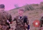 Standbild vier US-Polizisten Sicherheit Phu Cat Vietnam, 1968, aus Sekunde 8 historischem Filmmaterial Videoclip 65675025465