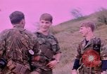 Standbild vier US-Polizisten Sicherheit Phu Cat Vietnam, 1968, aus Sekunde 9 historischem Filmmaterial Videoclip 65675025465