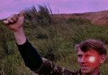 Standbild vier US-Polizisten Sicherheit Phu Cat Vietnam, 1968, aus Sekunde 35 historischem Filmmaterial Videoclip 65675025465