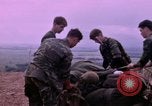 Standbild vier US-Polizisten Sicherheit Phu Cat Vietnam, 1968, aus Sekunde 41 historischem Filmmaterial Videoclip 65675025465