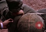 Standbild vier US-Polizisten Sicherheit Phu Cat Vietnam, 1968, aus Sekunde 45 historischem Filmmaterial Videoclip 65675025465
