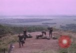 Standbild vier US-Polizisten Sicherheit Phu Cat Vietnam, 1968, aus Sekunde 56 historischem Filmmaterial Videoclip 65675025465