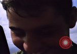 Image serveurs la Croix-Rouge le dîner de Noël Phu Cat Vietnam, 1968, de la seconde 35 séquences d'archives historiques vidéo 65675025466