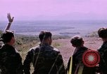 Image Croix-Rouge filles Phu Cat Vietnam, 1968, de la seconde 13 séquences d'archives historiques vidéo 65675025467