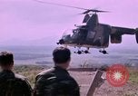 Image Croix-Rouge filles Phu Cat Vietnam, 1968, de la seconde 20 séquences d'archives historiques vidéo 65675025467