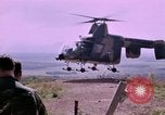 Image Croix-Rouge filles Phu Cat Vietnam, 1968, de la seconde 22 séquences d'archives historiques vidéo 65675025467