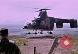 Image Croix-Rouge filles Phu Cat Vietnam, 1968, de la seconde 23 séquences d'archives historiques vidéo 65675025467