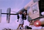 Image Croix-Rouge filles Phu Cat Vietnam, 1968, de la seconde 40 séquences d'archives historiques vidéo 65675025467