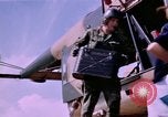 Image Croix-Rouge filles Phu Cat Vietnam, 1968, de la seconde 47 séquences d'archives historiques vidéo 65675025467