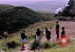 Image Croix-Rouge filles Phu Cat Vietnam, 1968, de la seconde 56 séquences d'archives historiques vidéo 65675025467