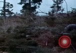 Standbild Schutz gegen Nerv agent Spray attack United States USA, 1968, aus Sekunde 3 historischem Filmmaterial Videoclip 65675025477