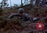 Standbild Schutz gegen Nerv agent Spray attack United States USA, 1968, aus Sekunde 13 historischem Filmmaterial Videoclip 65675025477