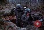 Standbild Schutz gegen Nerv agent Spray attack United States USA, 1968, aus Sekunde 24 historischem Filmmaterial Videoclip 65675025477