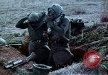 Standbild Schutz gegen Nerv agent Spray attack United States USA, 1968, aus Sekunde 33 historischem Filmmaterial Videoclip 65675025477
