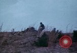 Standbild Schutz gegen Nerv agent Spray attack United States USA, 1968, aus Sekunde 47 historischem Filmmaterial Videoclip 65675025477