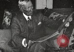 Standbild William Morris Hughes United States USA, 1910, aus Sekunde 1 historischem Filmmaterial Videoclip 65675025492