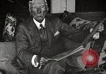 Standbild William Morris Hughes United States USA, 1910, aus Sekunde 3 historischem Filmmaterial Videoclip 65675025492