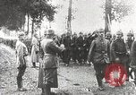Standbild Deutsche Infanterie Manöver Ersten Weltkrieg Europa, 1915, aus Sekunde 3 historischem Filmmaterial Videoclip 65675025495