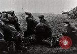Standbild Deutsche Infanterie Manöver Ersten Weltkrieg Europa, 1915, aus Sekunde 13 historischem Filmmaterial Videoclip 65675025495