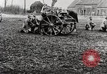 Standbild Deutsche Infanterie Manöver Ersten Weltkrieg Europa, 1915, aus Sekunde 30 historischem Filmmaterial Videoclip 65675025495