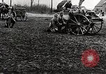 Standbild Deutsche Infanterie Manöver Ersten Weltkrieg Europa, 1915, aus Sekunde 32 historischem Filmmaterial Videoclip 65675025495