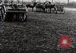 Standbild Deutsche Infanterie Manöver Ersten Weltkrieg Europa, 1915, aus Sekunde 37 historischem Filmmaterial Videoclip 65675025495