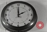 Standbild Voice of America beginnt Rundfunk Onna Okinawa Japan, 1953, aus Sekunde 16 historischem Filmmaterial Videoclip 65675025499