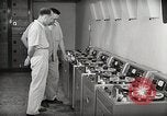 Image station de relais de la voix de l'Amérique en fonctionnement Onna Okinawa au Japon, 1953, de la seconde 4 séquences d'archives historiques vidéo 65675025501