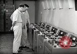 Image station de relais de la voix de l'Amérique en fonctionnement Onna Okinawa au Japon, 1953, de la seconde 5 séquences d'archives historiques vidéo 65675025501