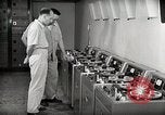 Image station de relais de la voix de l'Amérique en fonctionnement Onna Okinawa au Japon, 1953, de la seconde 7 séquences d'archives historiques vidéo 65675025501