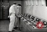 Image station de relais de la voix de l'Amérique en fonctionnement Onna Okinawa au Japon, 1953, de la seconde 19 séquences d'archives historiques vidéo 65675025501