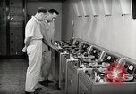 Image station de relais de la voix de l'Amérique en fonctionnement Onna Okinawa au Japon, 1953, de la seconde 20 séquences d'archives historiques vidéo 65675025501