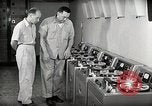 Image station de relais de la voix de l'Amérique en fonctionnement Onna Okinawa au Japon, 1953, de la seconde 25 séquences d'archives historiques vidéo 65675025501