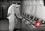 Image station de relais de la voix de l'Amérique en fonctionnement Onna Okinawa au Japon, 1953, de la seconde 28 séquences d'archives historiques vidéo 65675025501