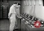 Image station de relais de la voix de l'Amérique en fonctionnement Onna Okinawa au Japon, 1953, de la seconde 42 séquences d'archives historiques vidéo 65675025501