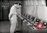 Image station de relais de la voix de l'Amérique en fonctionnement Onna Okinawa au Japon, 1953, de la seconde 43 séquences d'archives historiques vidéo 65675025501