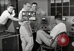 Image Voice of America relais de diffusion des activités de la station Onna Okinawa au Japon, 1953, de la seconde 3 séquences d'archives historiques vidéo 65675025502