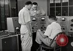 Image Voice of America relais de diffusion des activités de la station Onna Okinawa au Japon, 1953, de la seconde 5 séquences d'archives historiques vidéo 65675025502